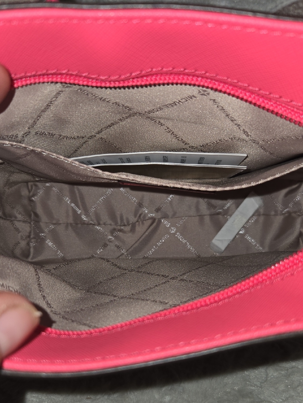 Michael Kors Jet Set Travel Crossbody Bag in Hot Pink - Picture 4 of 5